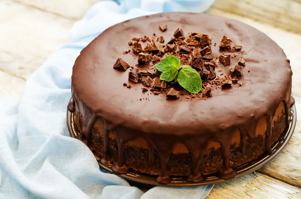 Dark chocolate cheesecake with chocolate glaze
